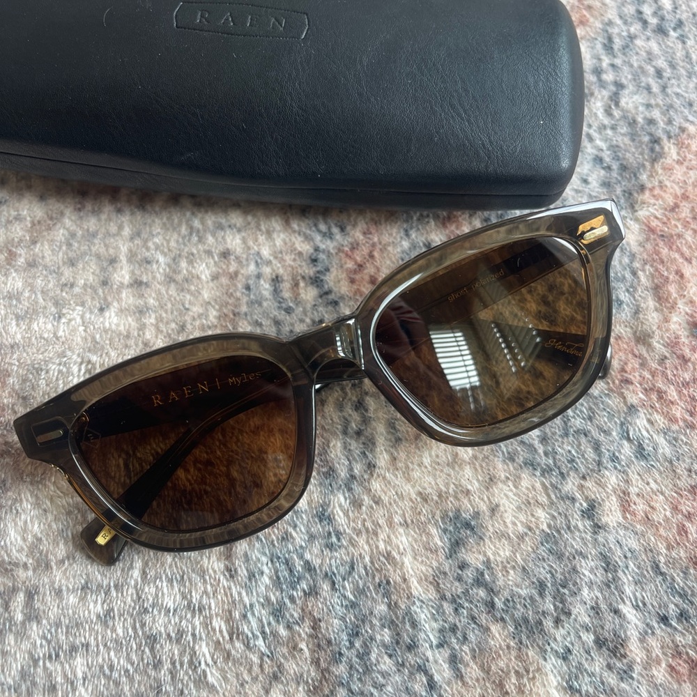 RAEN MYLES - UNISEX SUNGLASSES - POLARIZED - 50MM WIDE with case
